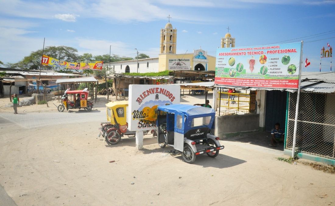 Village à coté de Piura, Perou