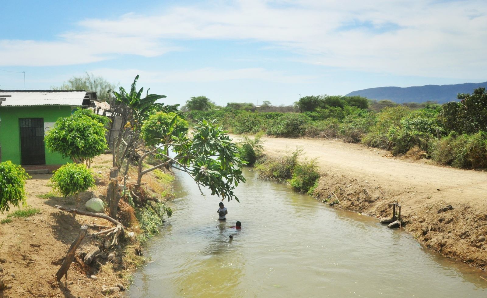 Rivière sur la route du Pérou