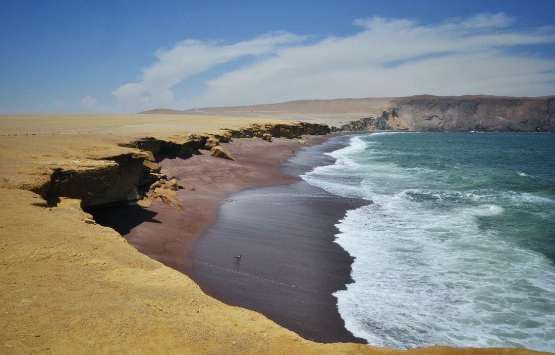 Plage rouge, Paracas