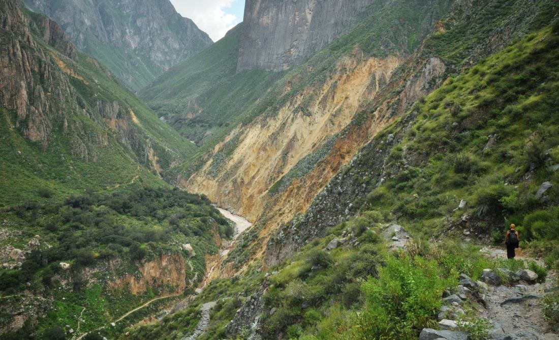 Vue du Canyon de Colca, mi chemin