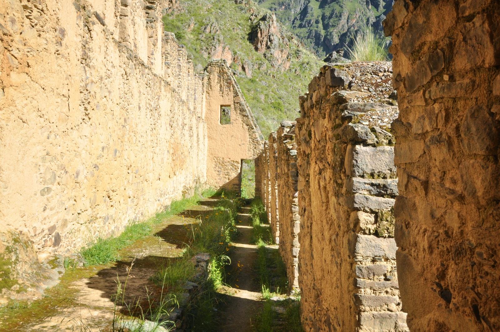 Ruines de Pinkuylluna à Ollantaytambo