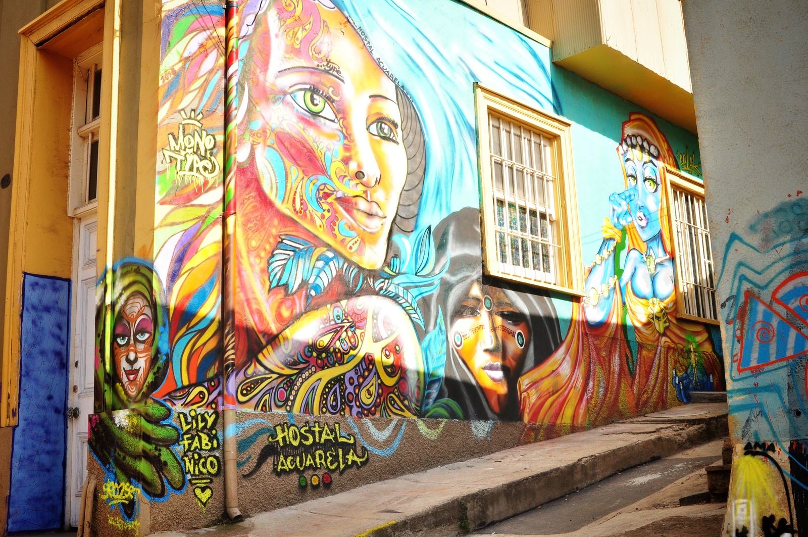 Street art Valparaiso