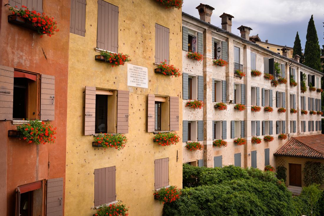 Façade colorée de Bassano del Grappa