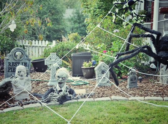 Halloween fini. Demain élections.