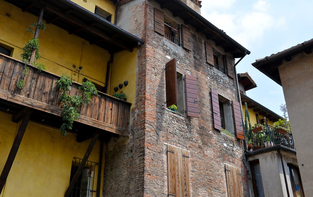 Facade ancienne de Bassano