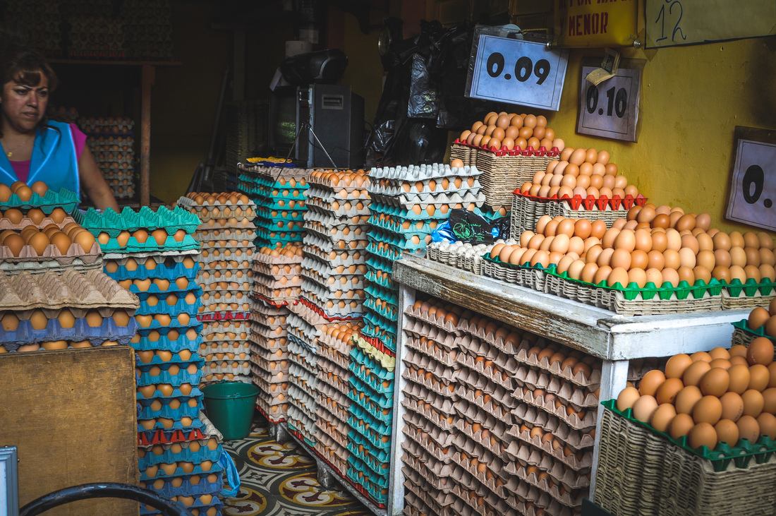 Marchande d'oeufs à Quito