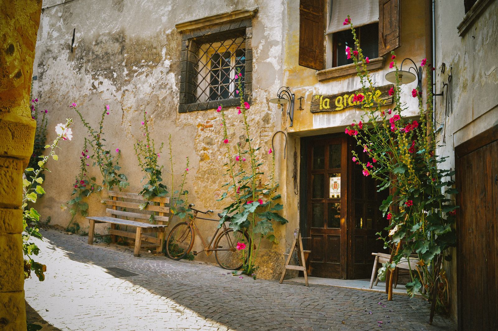 Magasin d'antiquités à Asolo Magasin d'antiquités à Asolo