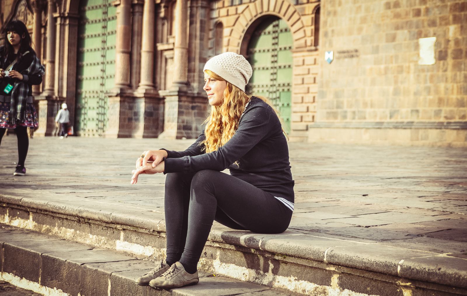 Au pied d'une cathédrale de Cuzco
