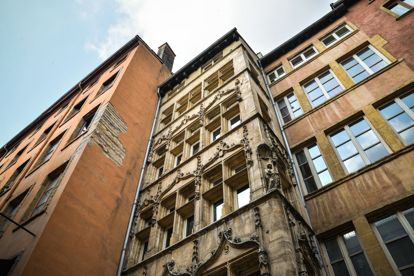 Dans le Vieux Lyon Dans le Vieux Lyon