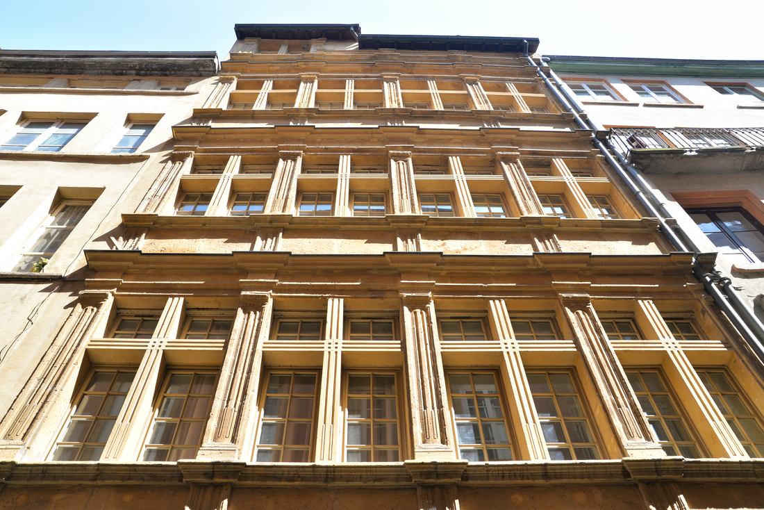 Façade d'immeuble lyonnais