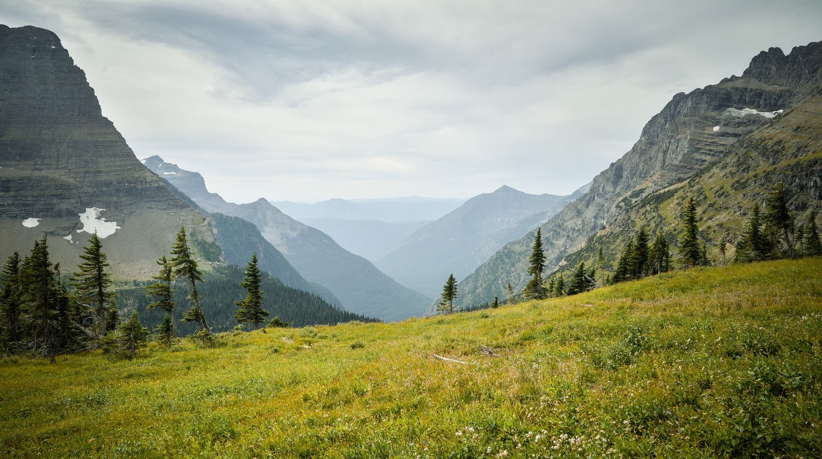 Montagnes environnantes