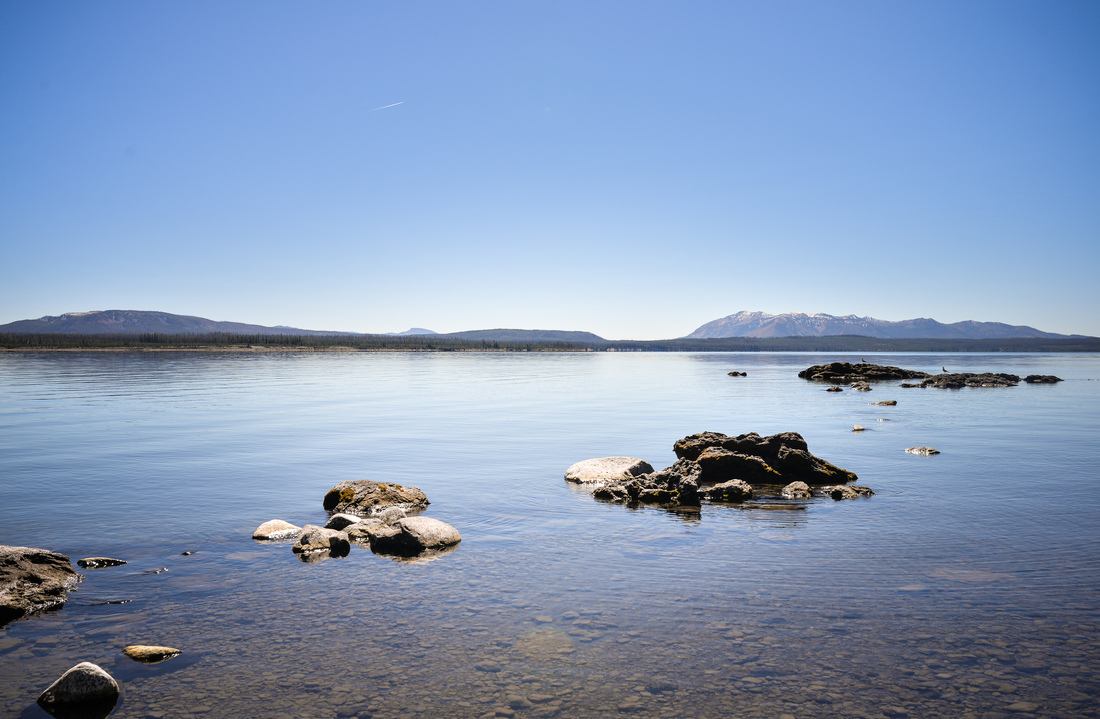 Vue sur le lac de Yellowstone