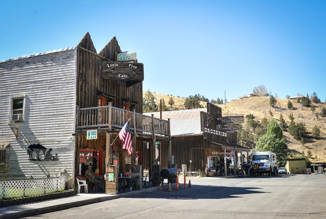 Litlle Pine Café, Ghost Town USA