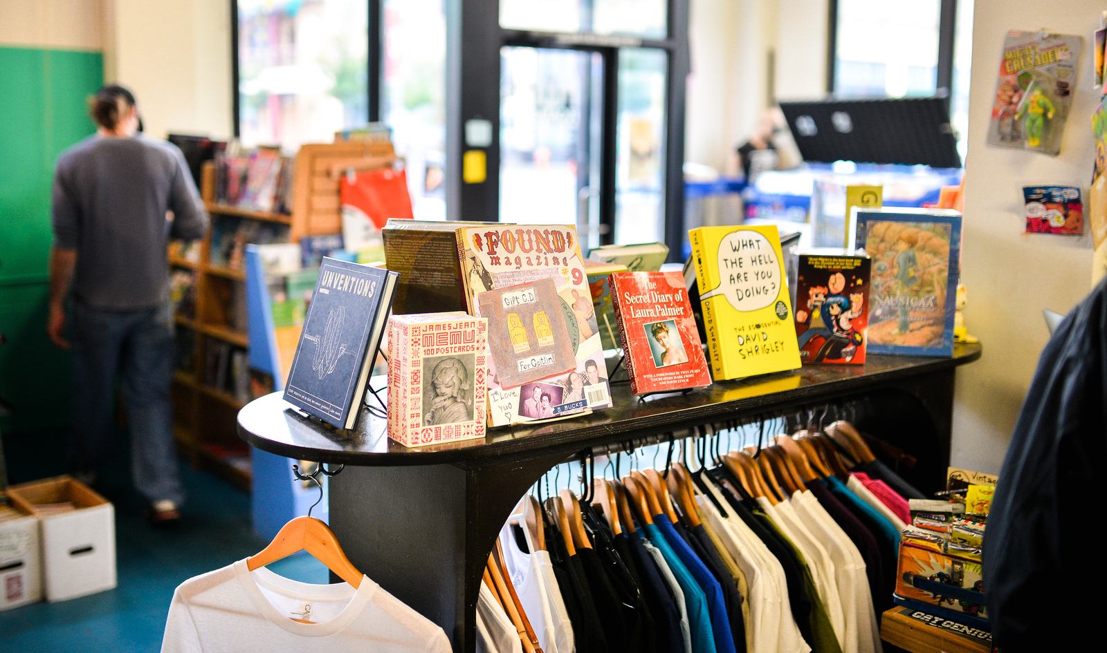 Floating World Comics