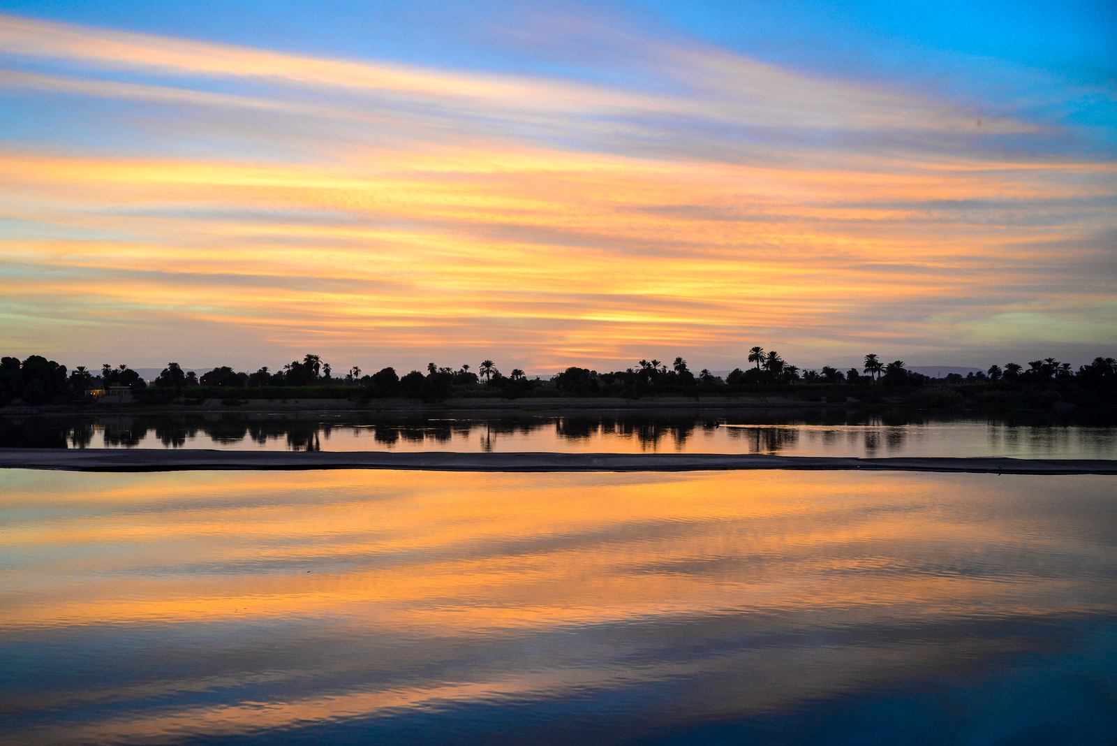 Coucher de soleil sur le Nil Coucher de soleil sur le Nil