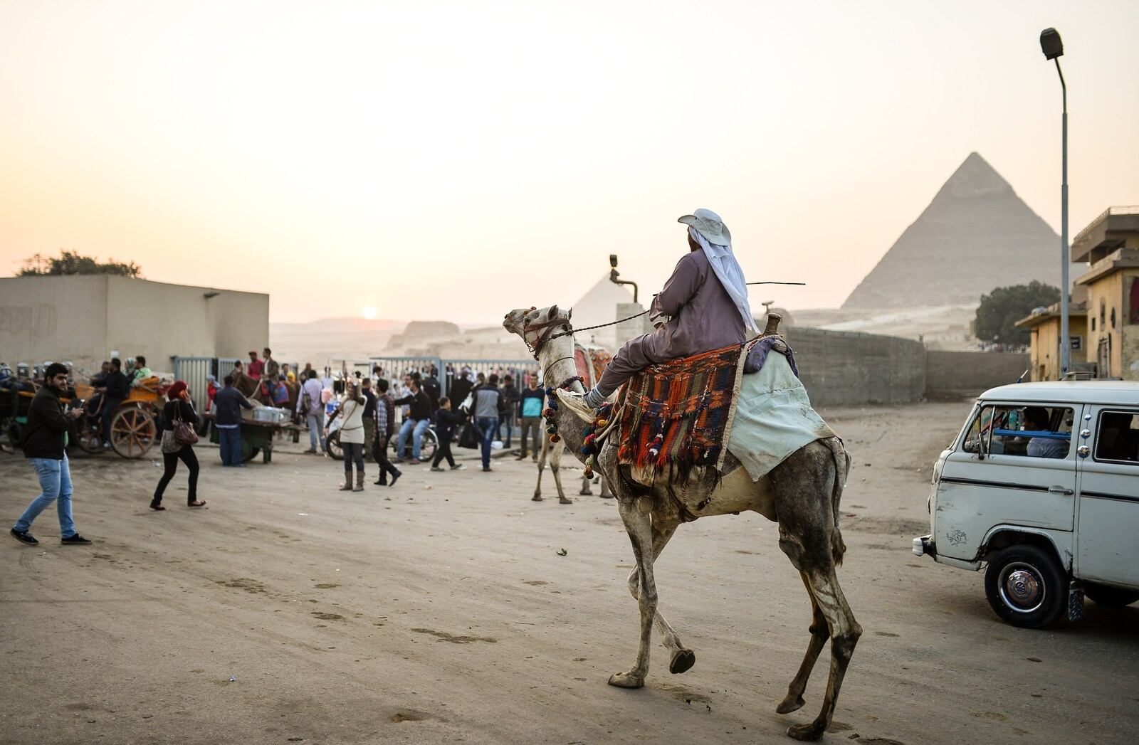 Egyptien sur son chameau Egyptien sur son chameau