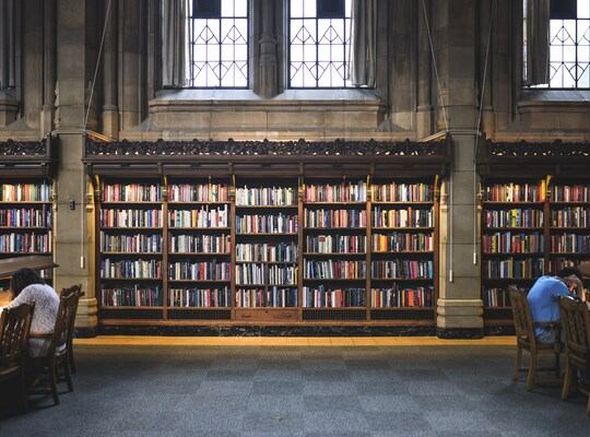 A l'intérieur de la bibliothèque Suzzallo