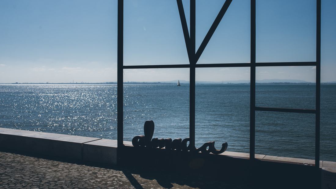 Sculpture sur Almada Negreiros