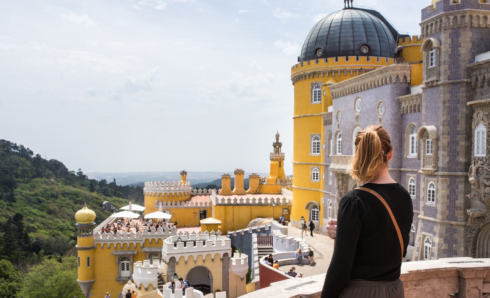 Sur le chemin de ronde du palais 