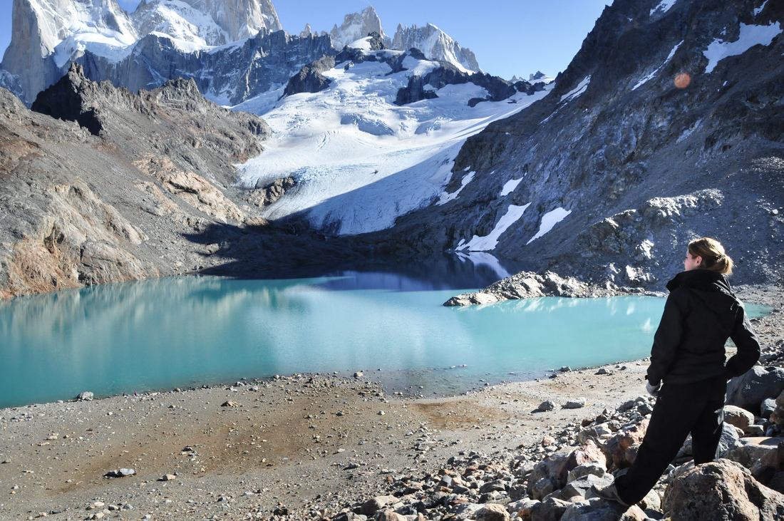 Manue devant la lagune