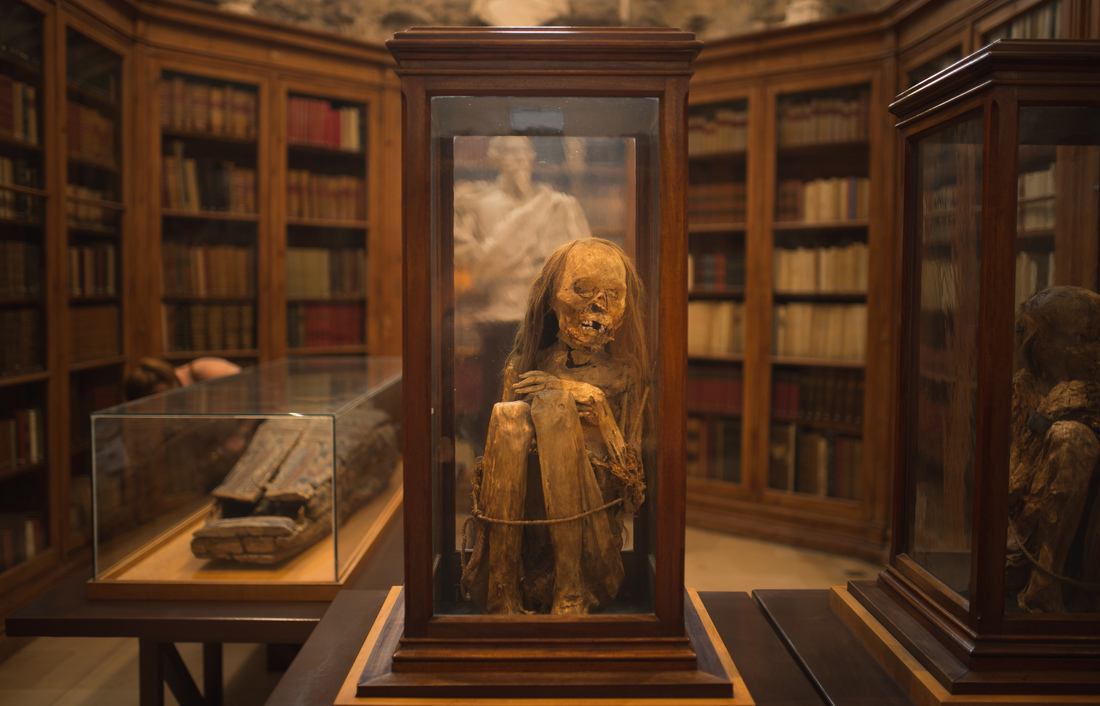 Momie de jeune fille 