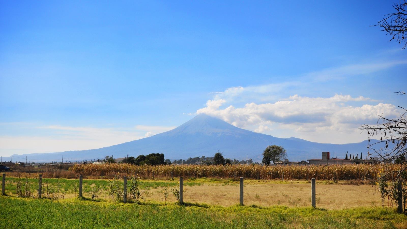 Vue sur le Popocatepetl Vue sur le Popocatepetl