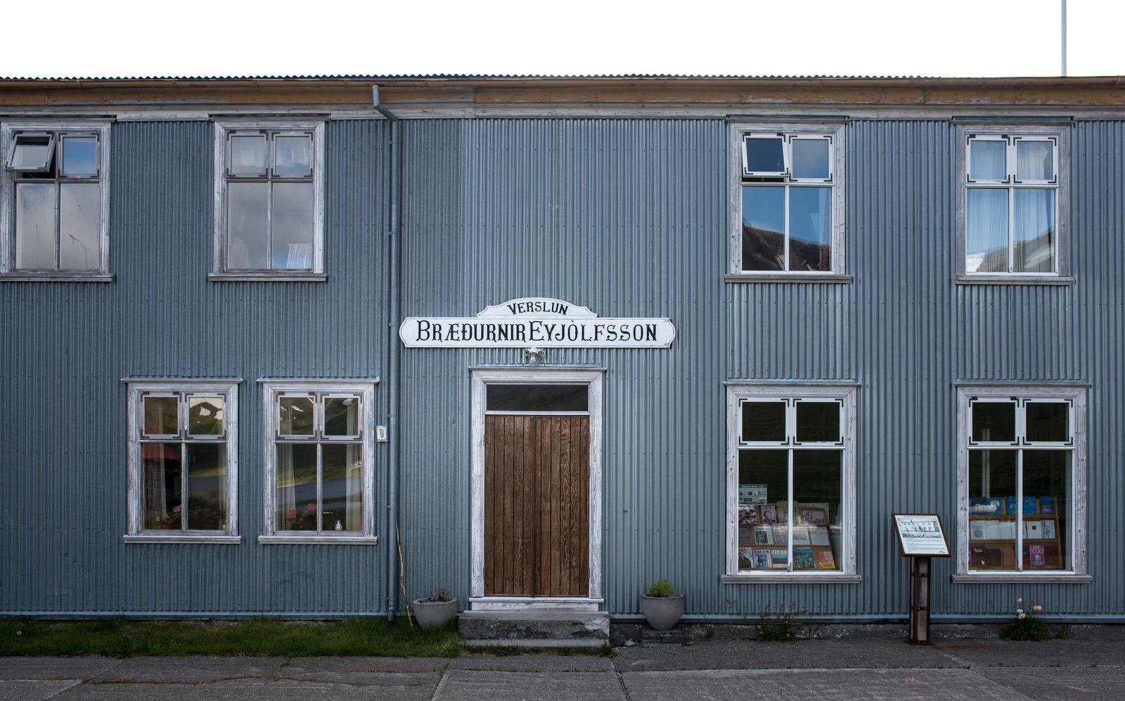 Braedurnir Eyjolfsson