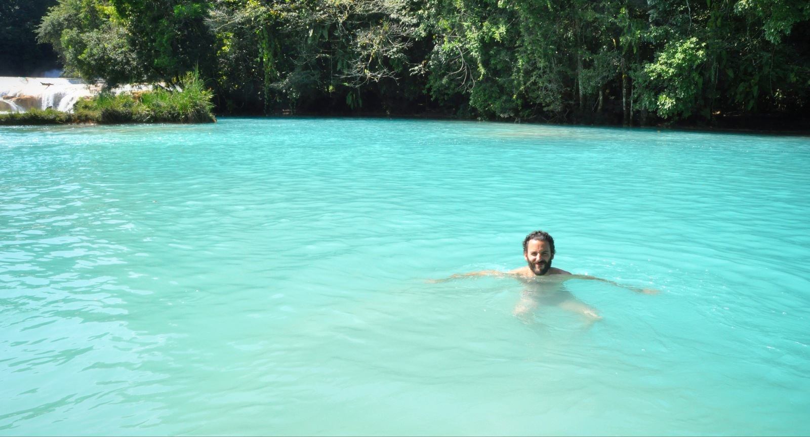 Baignade à Agua azul