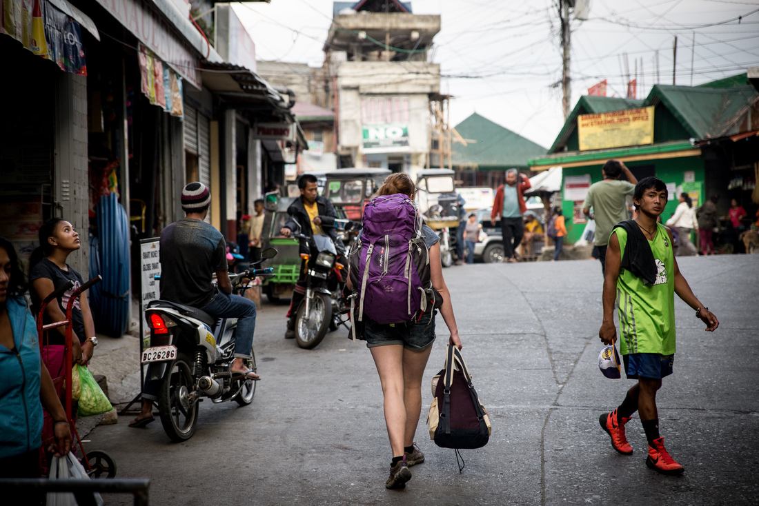 Manue et sa maison sur le dos 