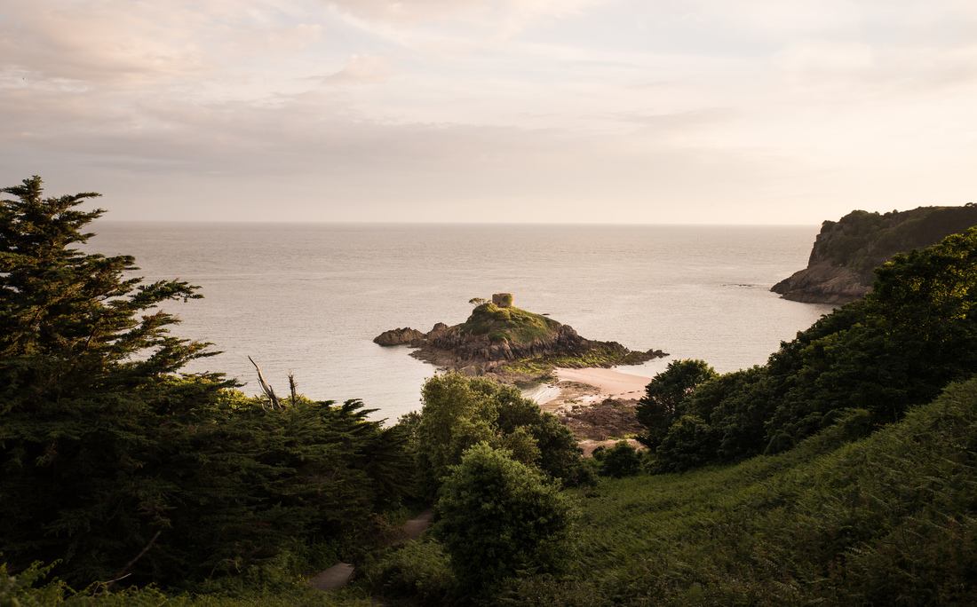 Portelet Bay au coucher du soleil