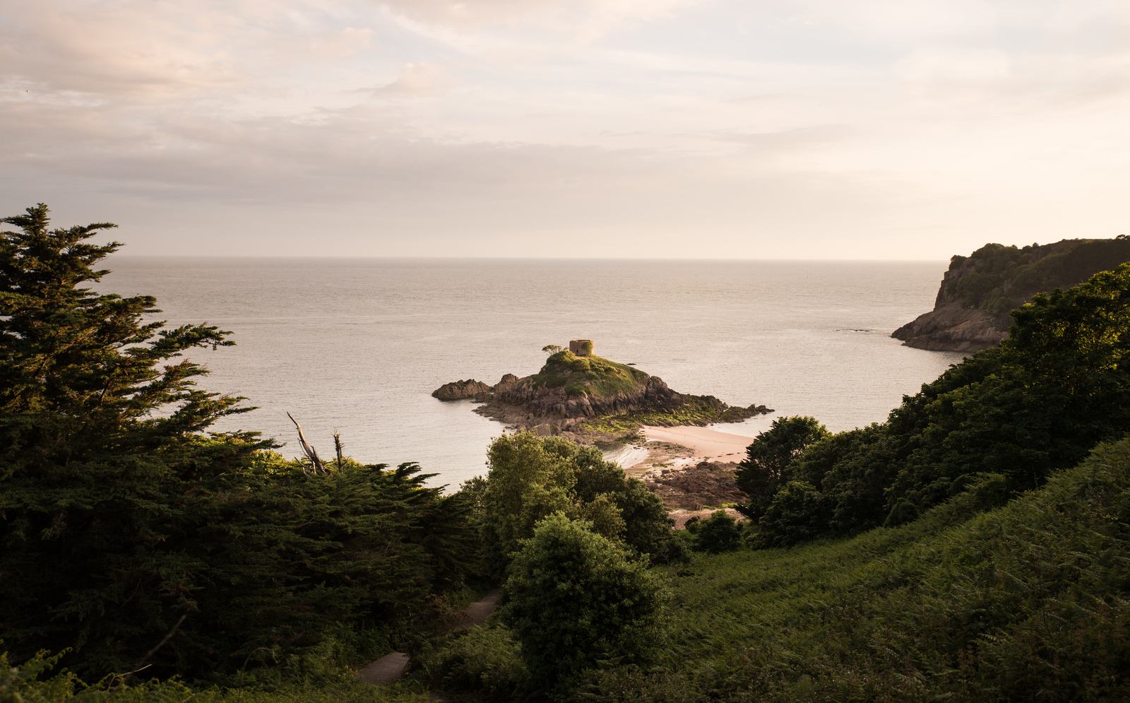 Portelet Bay au coucher du soleil