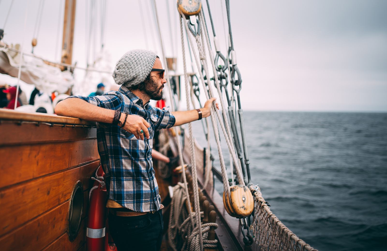 Seb sur le bateau en bois Ansio Seb sur le bateau en bois Ansio
