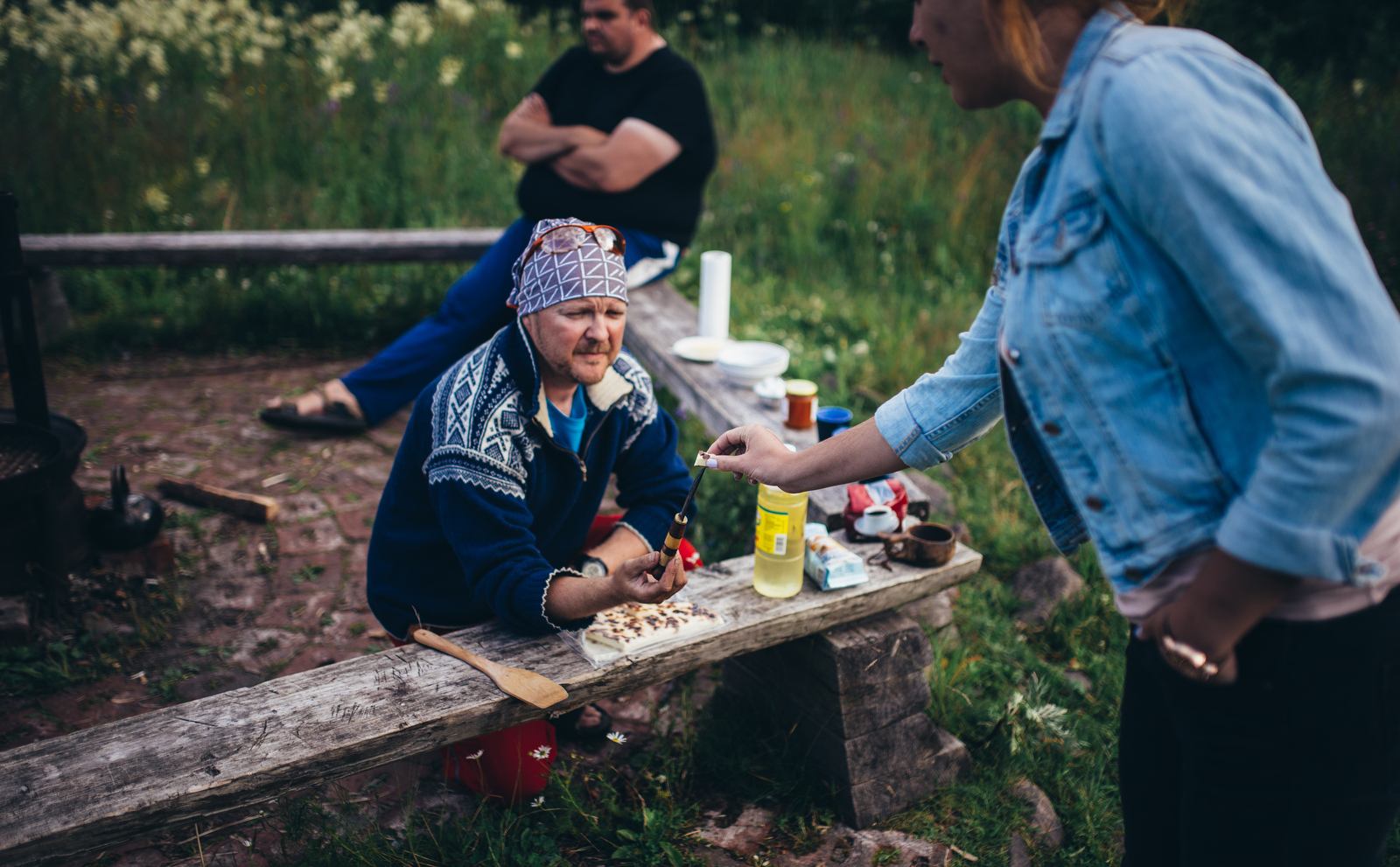 Déguster du fromage de Kainuu