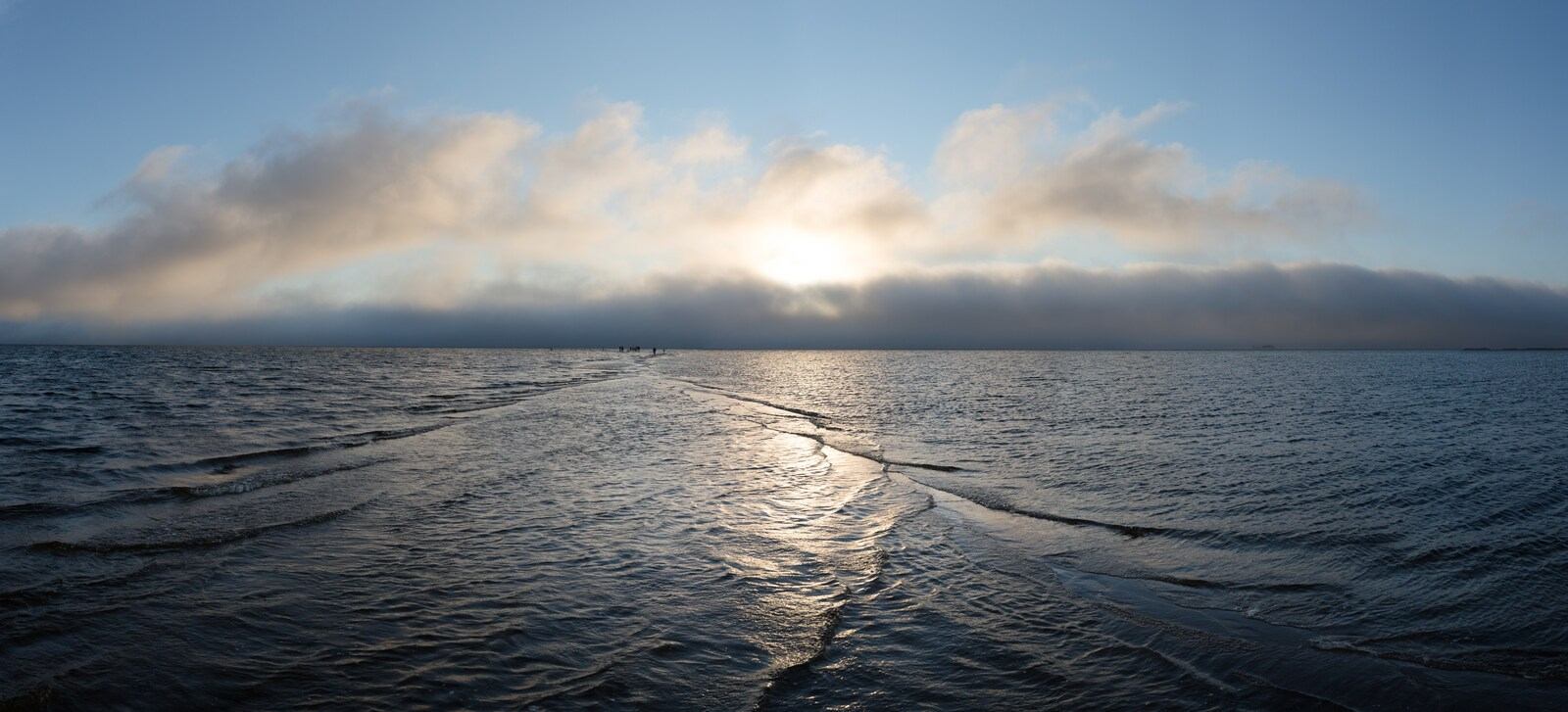 Nuage et coucher de soleil Nuage et coucher de soleil