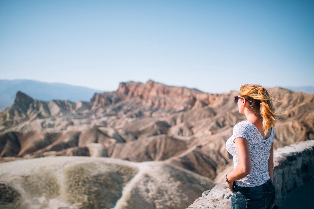 Profiter de la vue de Zabriskie Point