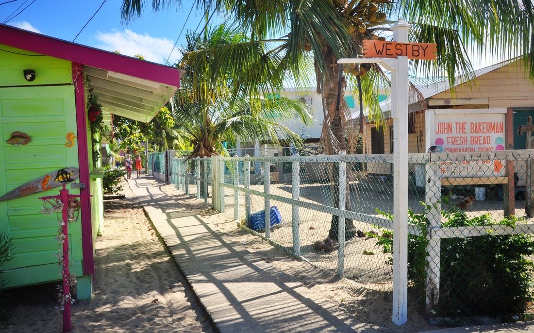 Rue de Placencia, Belize