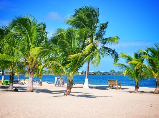 Pieds nus à Placencia au coeur du Belize