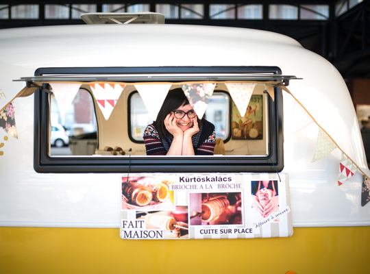 Györgyi dans sa Caravanille