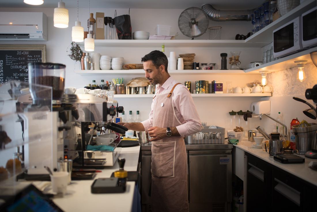 Au café Brumes, Annecy