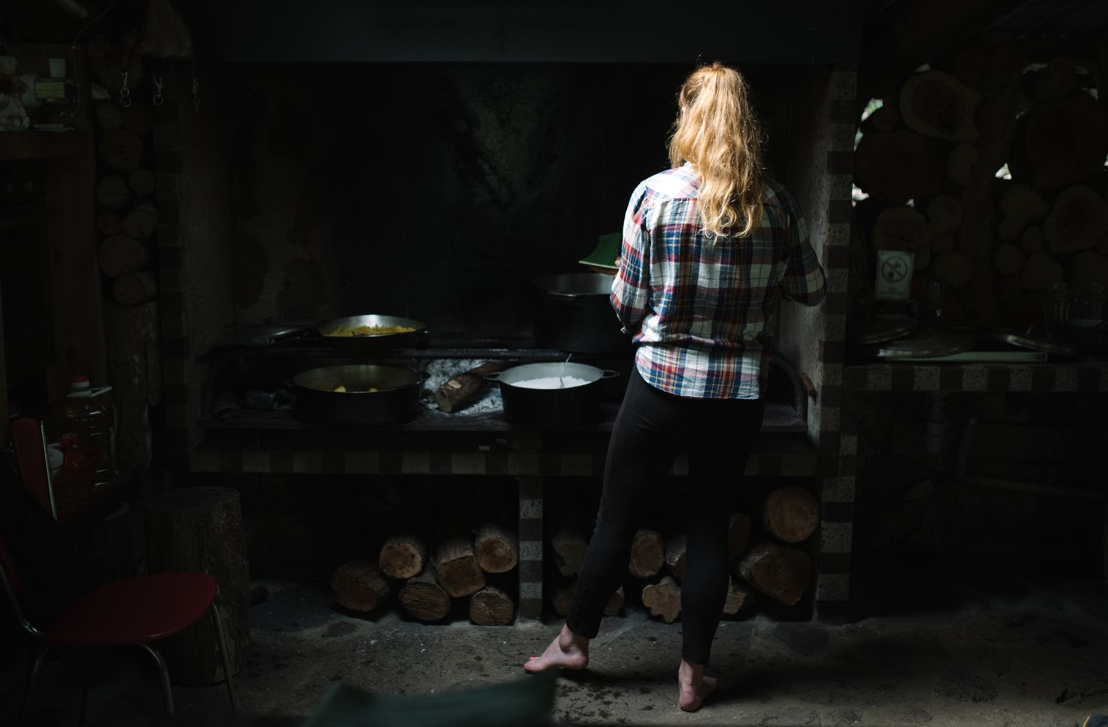 Manue devant le déjeuner du jour