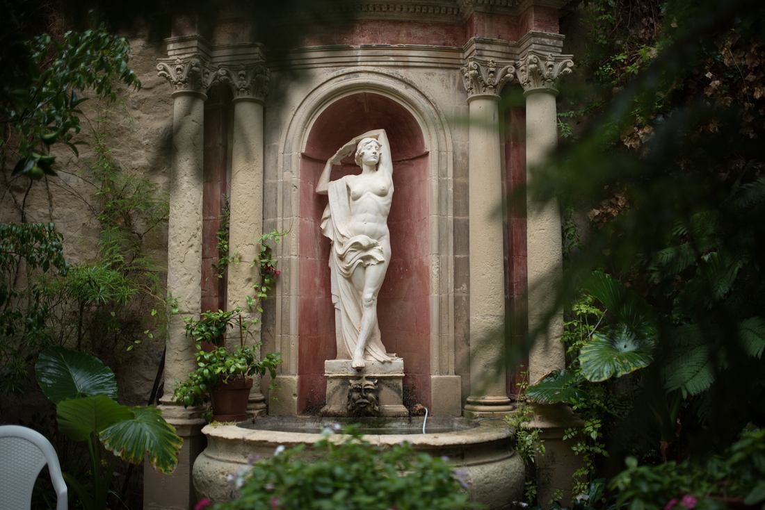 Statue, dans un jardin de la Valette