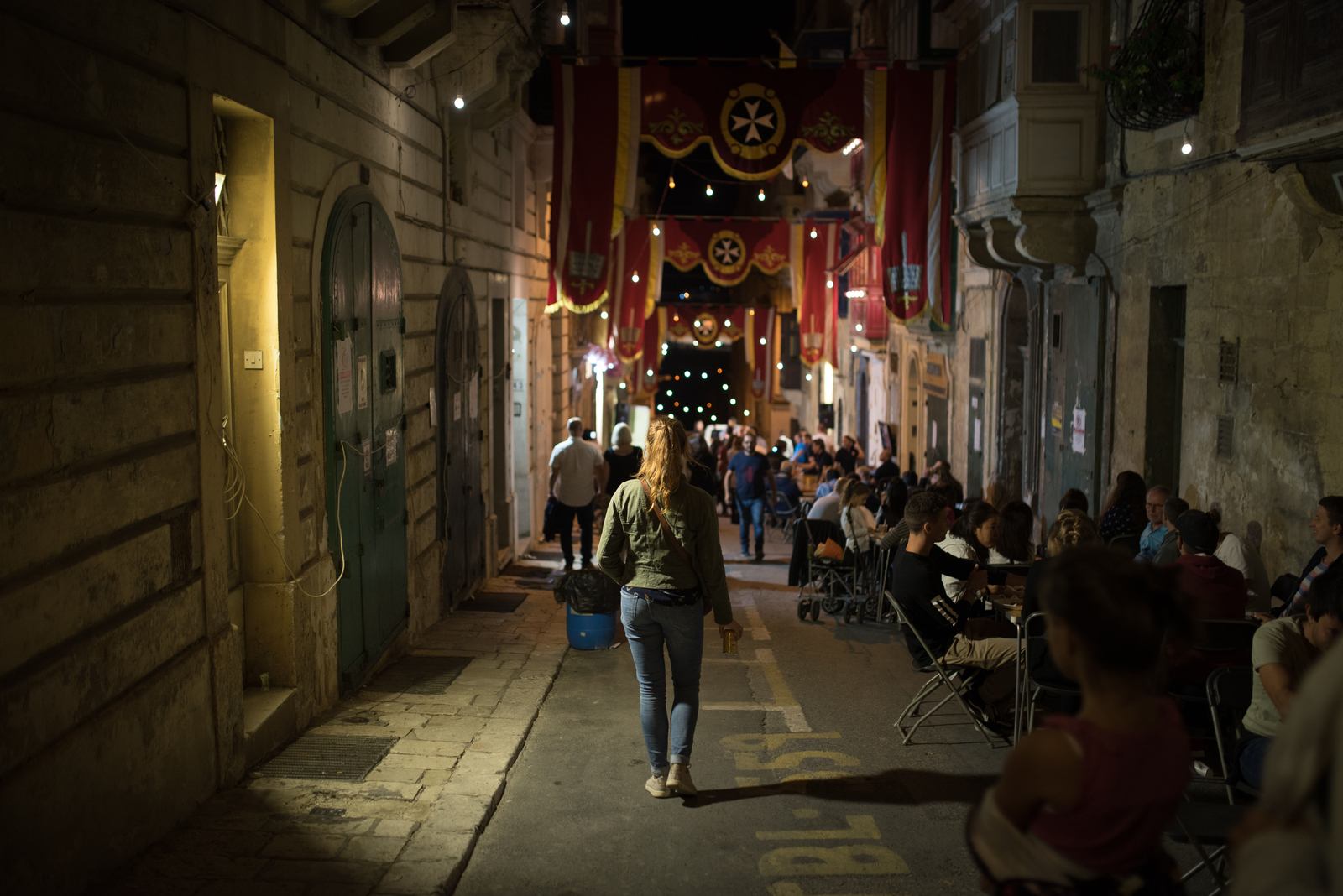 Dans les rues, le soir de la nuit blanche