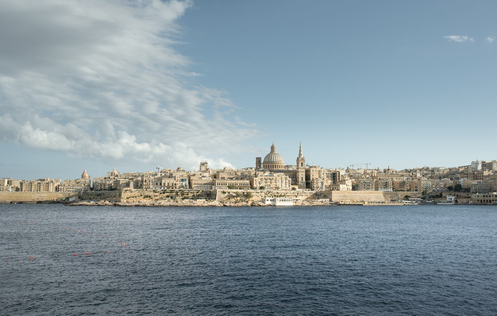 vue sur La Valette depuis Sliema vue sur La Valette depuis Sliema
