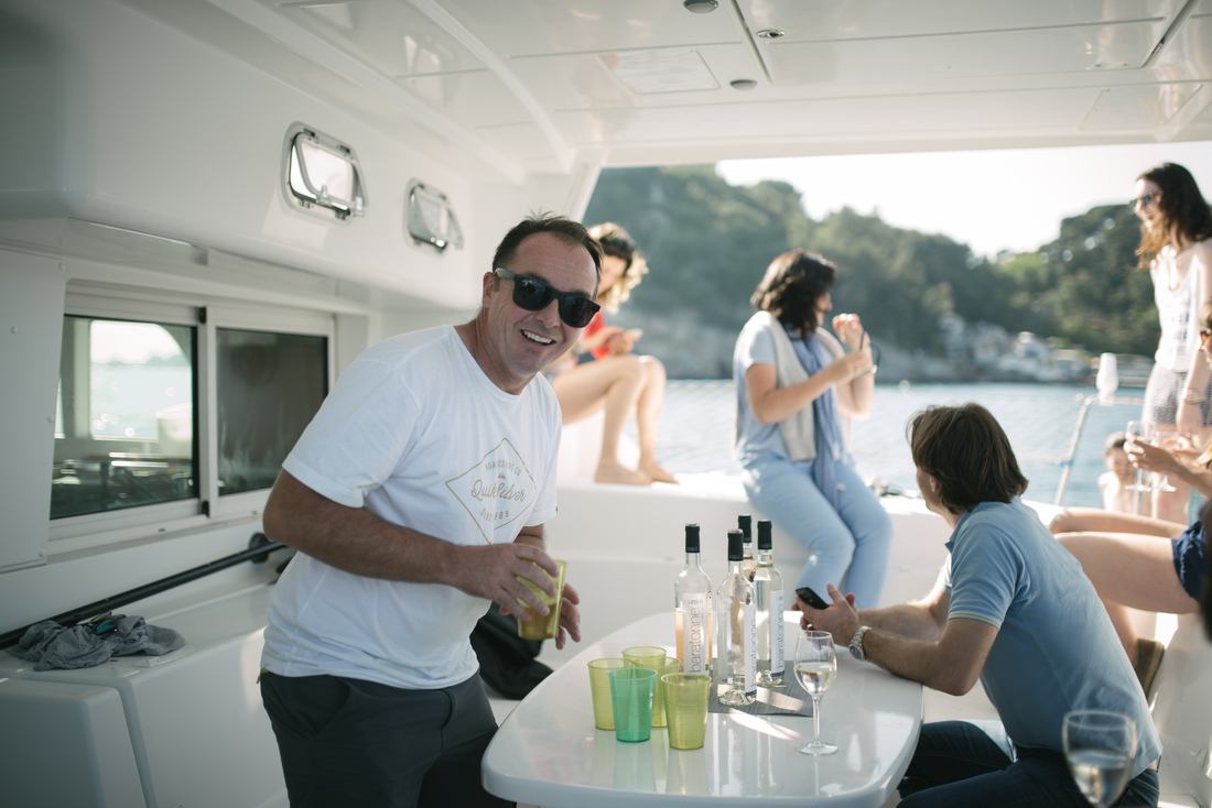 Petit apéritif dans la baie de Toulon