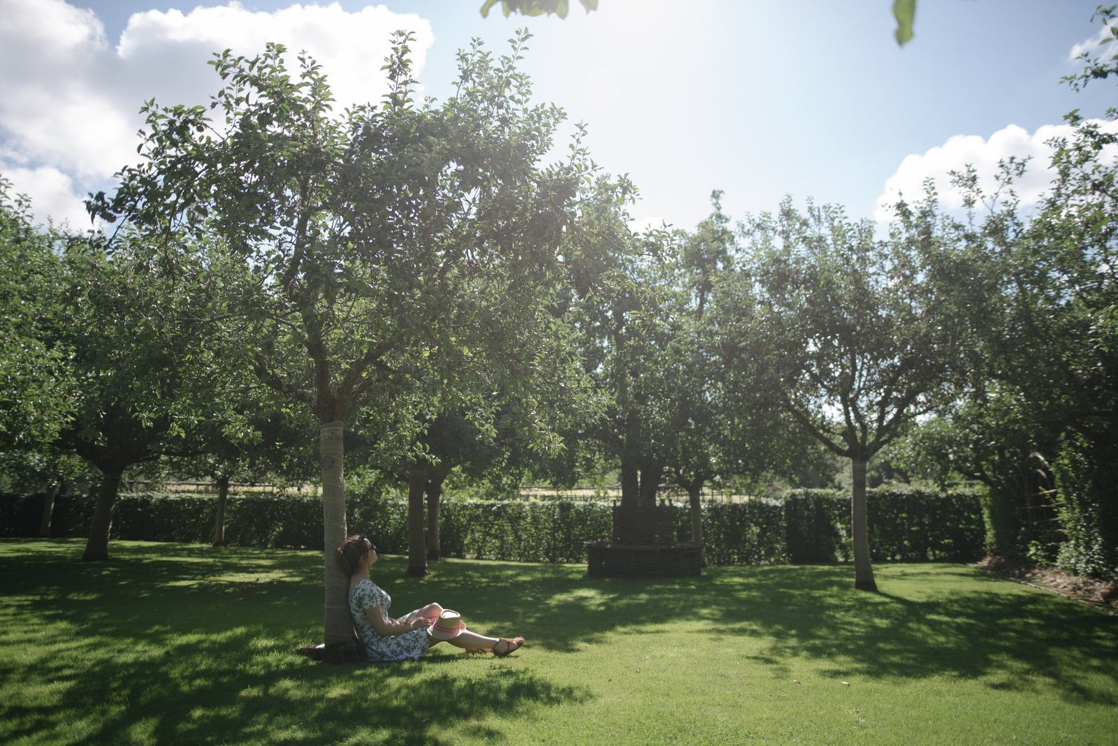 À l'ombre des pommiers, Prieuré d'Orsan À l'ombre des pommiers, Prieuré d'Orsan