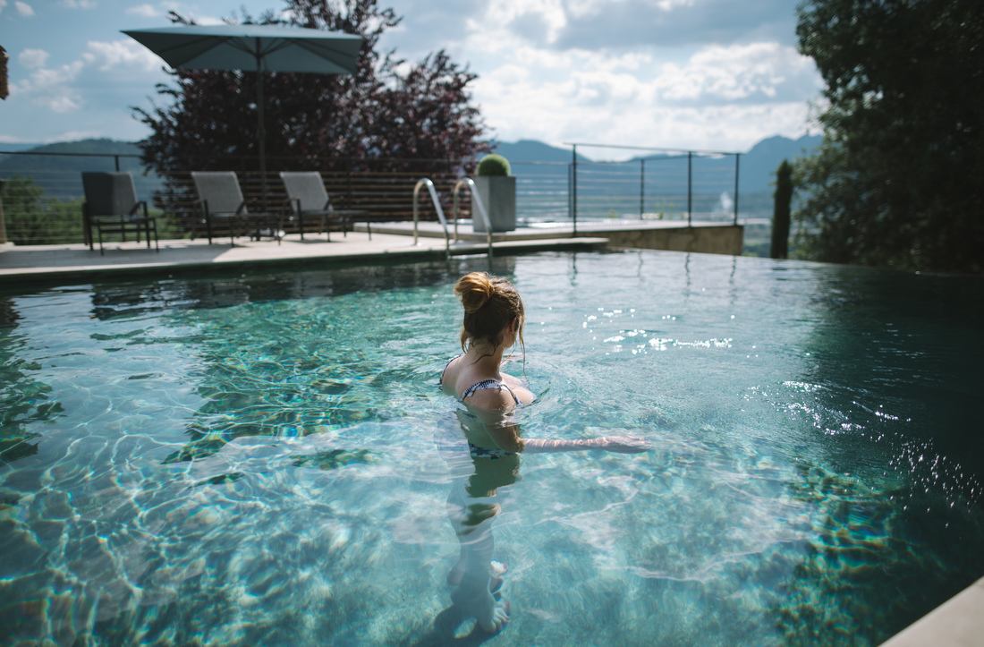La jolie piscine de notre gite, Le mas des 5 fontaines 