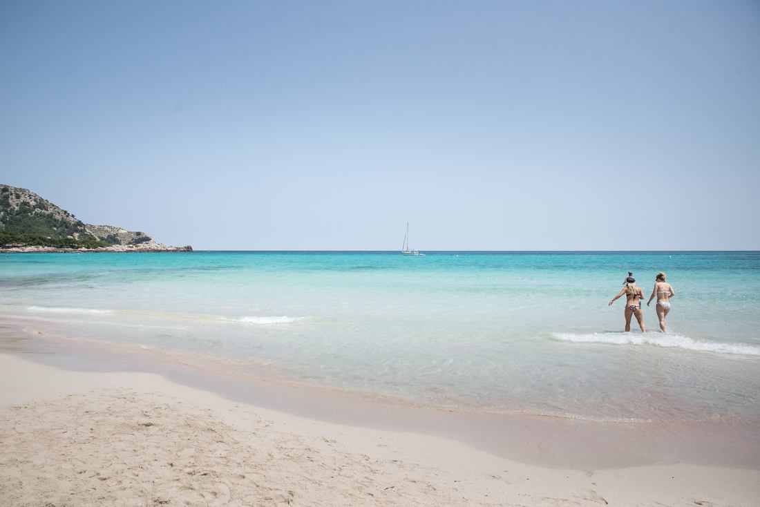 Eau cristalline à Cala Agulla 