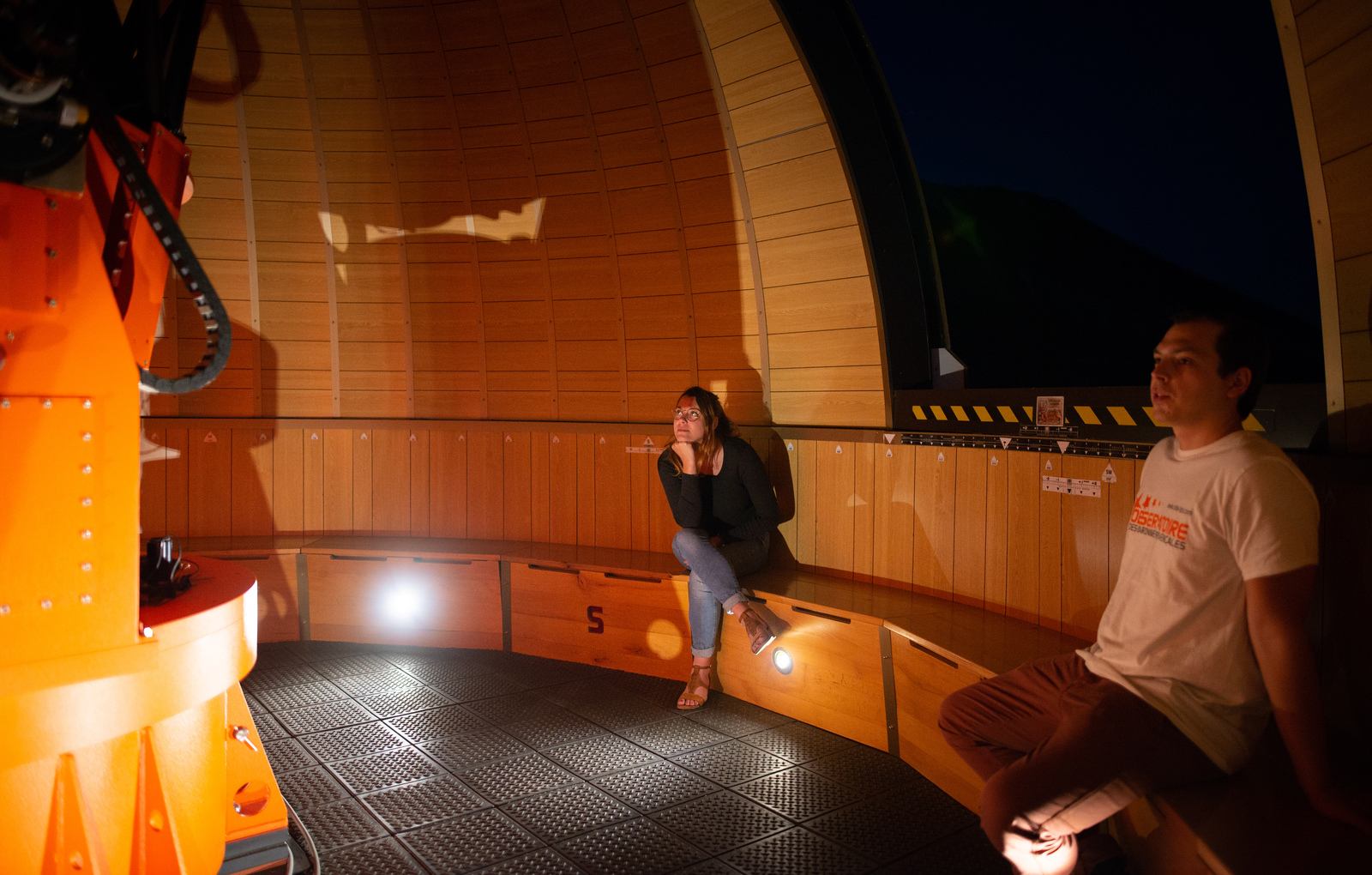 Manue et Anael dans la coupole d'observation 