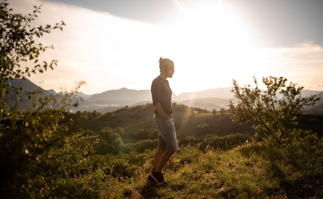 Seb au coucher de soleil à Upaix