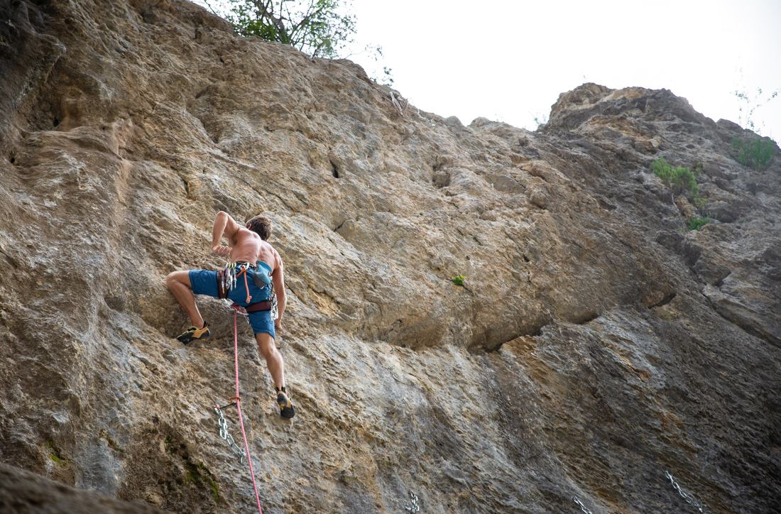 Le vrai pro de l'escalade c'est lui :)